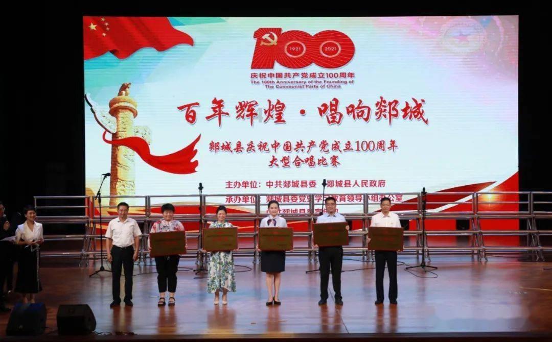 用无品牌便宜货和大牌假货，哪个更low？游戏画面