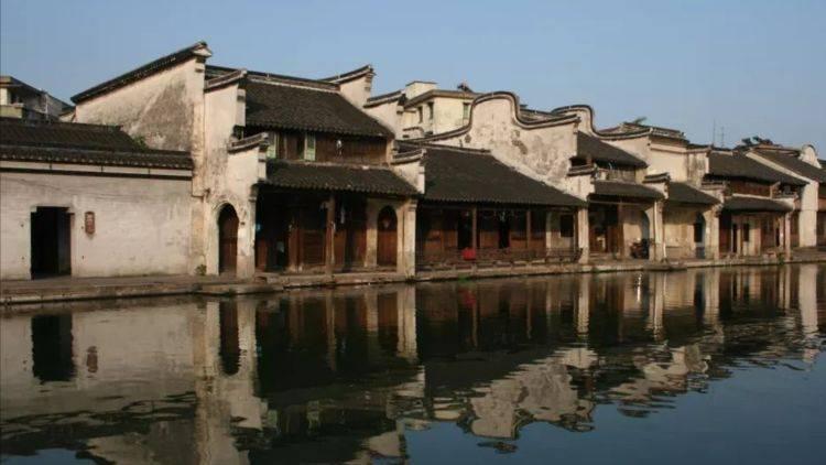 坏了谁出钱?保养谁来管?加装电梯的管理难,这里破局